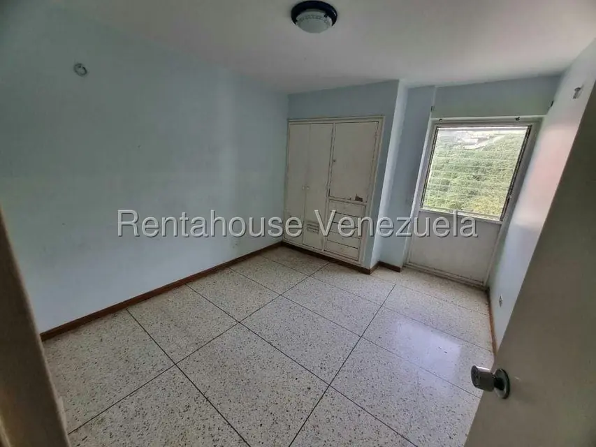Apartamento (1 Nivel) en Venta en Colinas de Santa Monica, Distrito Metropolitano - 35