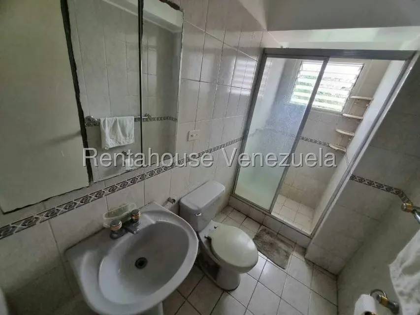 Apartamento (1 Nivel) en Venta en Colinas de Santa Monica, Distrito Metropolitano - 37