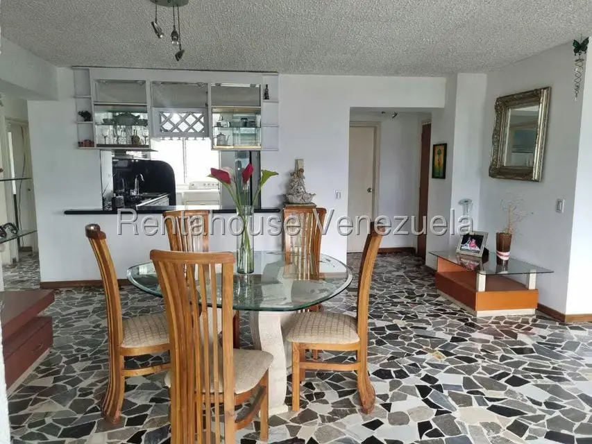 Apartamento (1 Nivel) en Venta en Colinas de Santa Monica, Distrito Metropolitano - 4