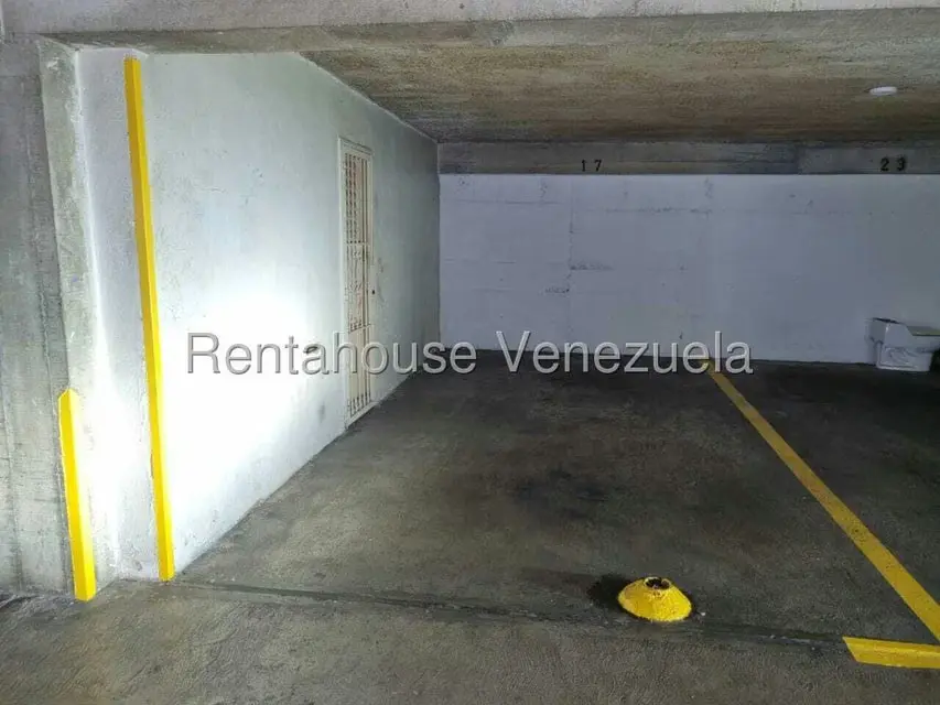 Apartamento (1 Nivel) en Venta en Colinas de Santa Monica, Distrito Metropolitano - 42