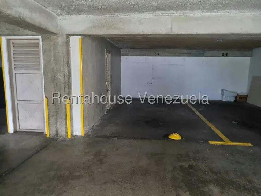 Apartamento (1 Nivel) en Venta en Colinas de Santa Monica, Distrito Metropolitano - 47