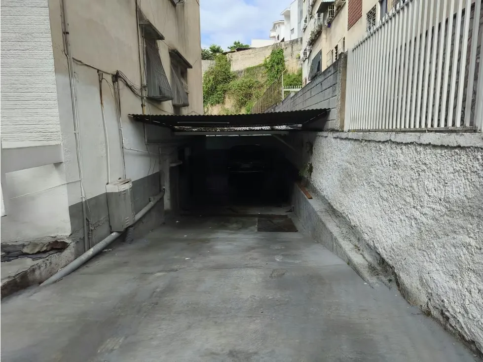 AMPLIO LOCAL AN ALQUILER A PIE DE CALLE EN COLINAS DE BELLO MONTE - 16