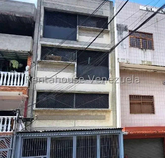 Edificio en Venta en Catia, Distrito Metropolitano