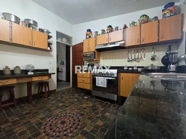 Amplia casa en venta amoblada - 14