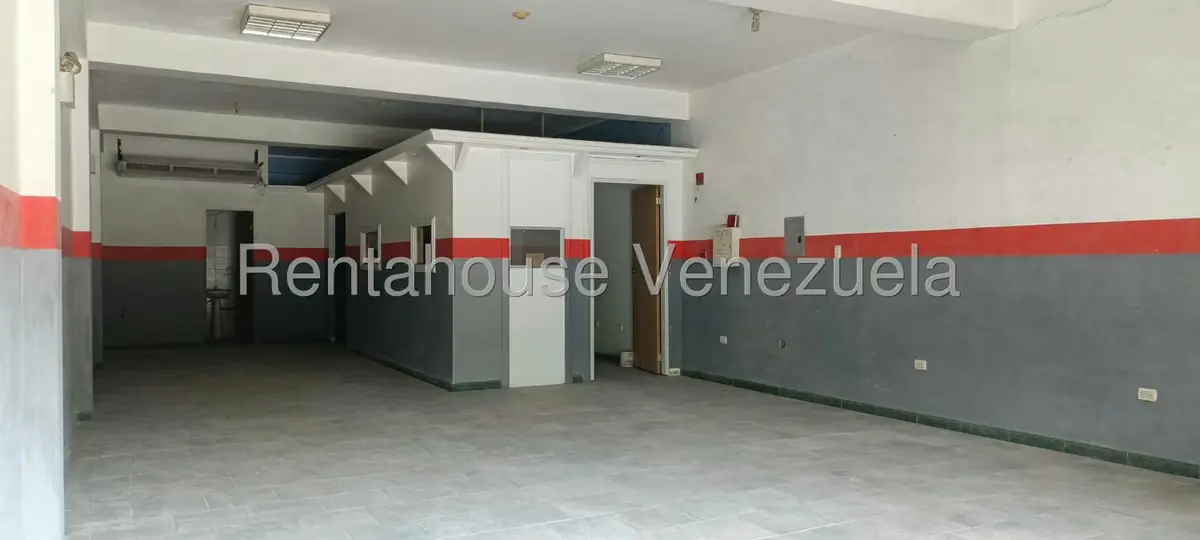 Local Comercial en Alquiler en Sector Sucua, Miranda - 19