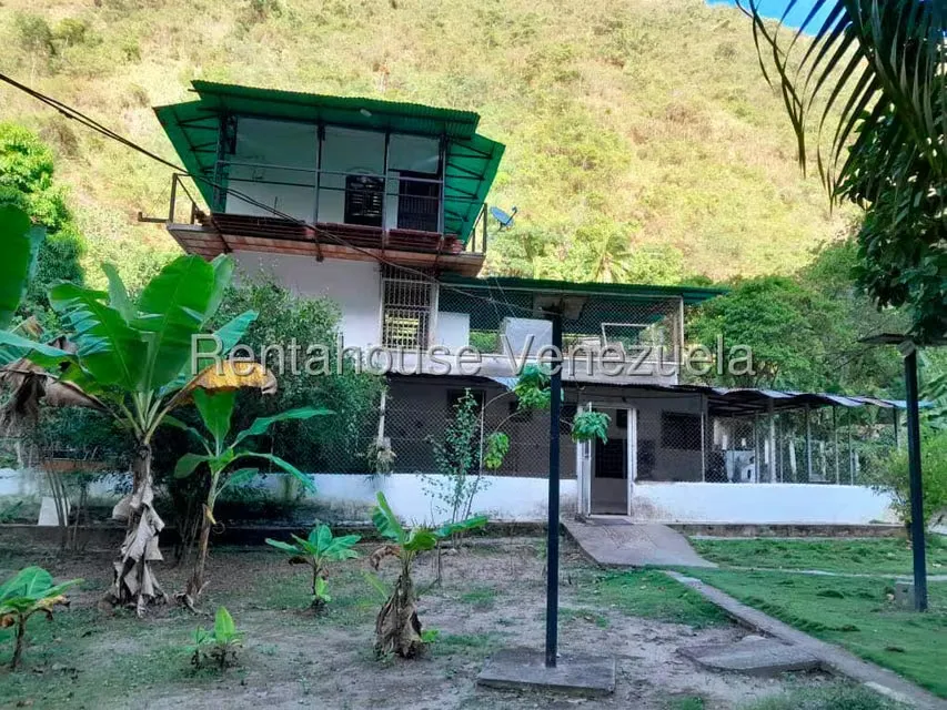Casa (Multipes Niveles) en Venta en La Beatriz, Trujillo - 2