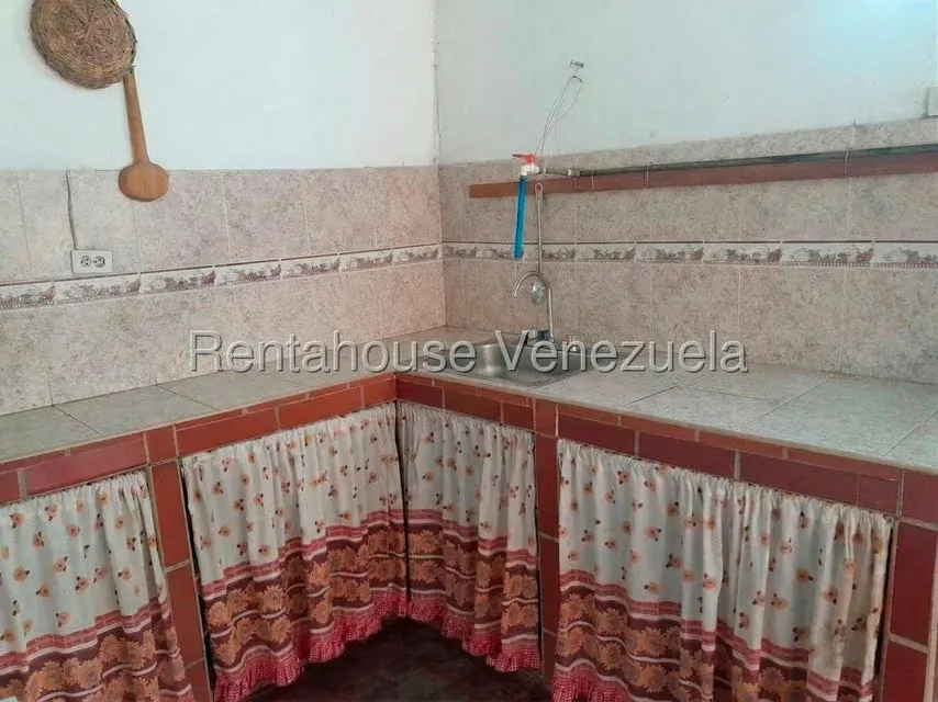 Casa (Multipes Niveles) en Venta en La Beatriz, Trujillo - 7