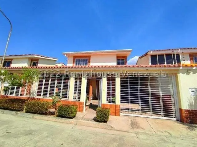 Townhouse (Duplex) en Venta en Los Girasoles, Aragua