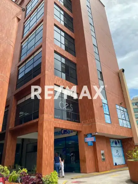 Consultorio en alquiler Piso 2 amoblado