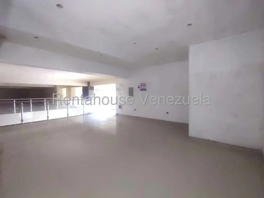 Local Comercial en Venta en Avenida 19 de Abril, Aragua - 4