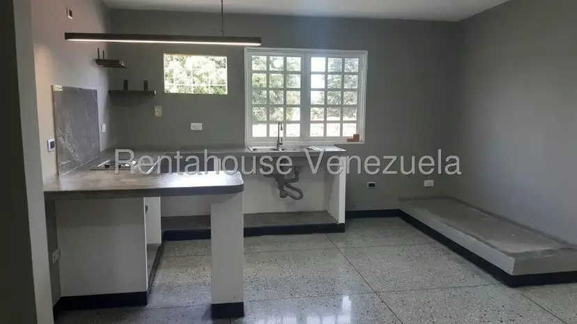Apartamento (1 Nivel) en Alquiler en La N, Zulia