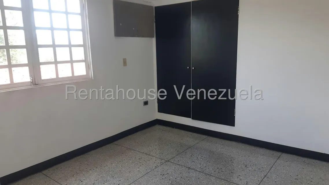 Apartamento (1 Nivel) en Alquiler en La N, Zulia - 3