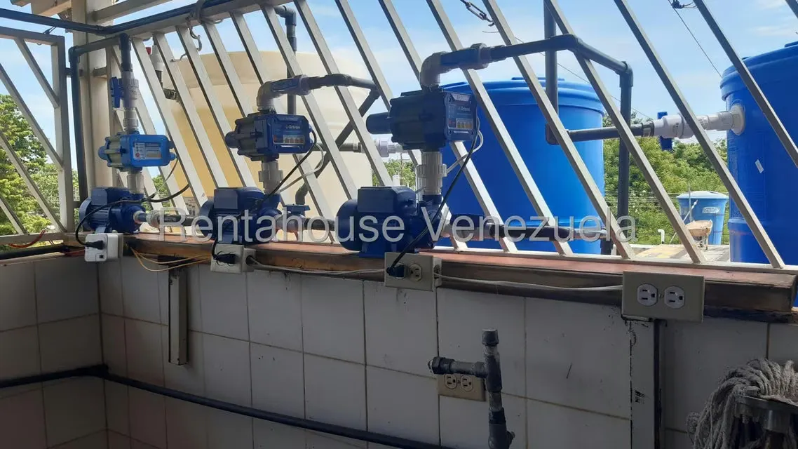 Apartamento (1 Nivel) en Alquiler en La N, Zulia - 8