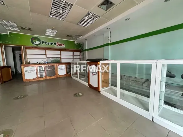 Local Comercial en Alquiler - 3