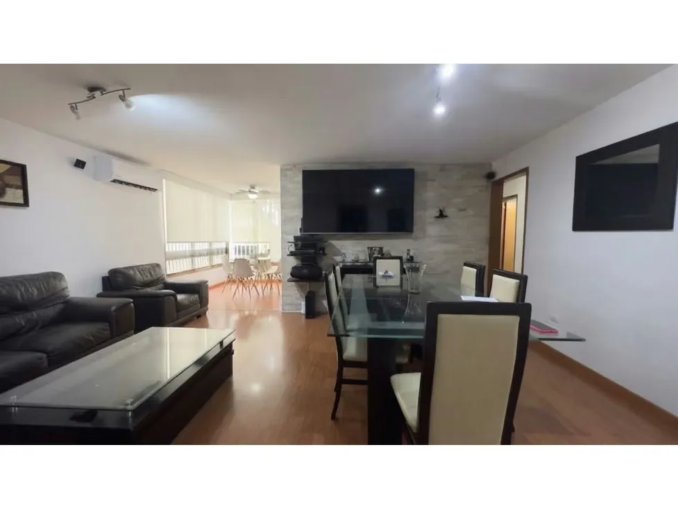 LA TAHONA. VENDO APARTAMENTO PLANTA BAJA de 108m² en CALLE CERRADA. - 5