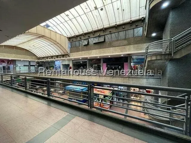 Local Comercial en Alquiler en El Paraiso, Distrito Metropolitano - 11