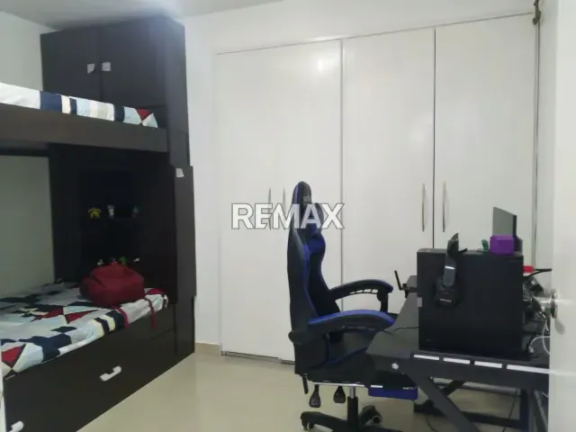 Moderno Apartamento Tipo PH Dúplex, en Venta Casco Central Lechería Venezuela Residencias Frailejón - 15