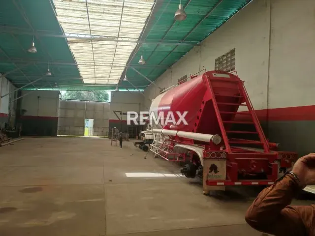 Galpón en venta de 600 m² con 5.563 m² de terreno (propio y ejido) vía La Pica, Maturín