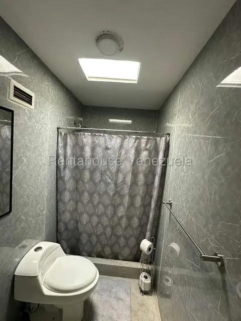 Apartamento (Penthouse) en Venta en La Boyera, Distrito Metropolitano - 34
