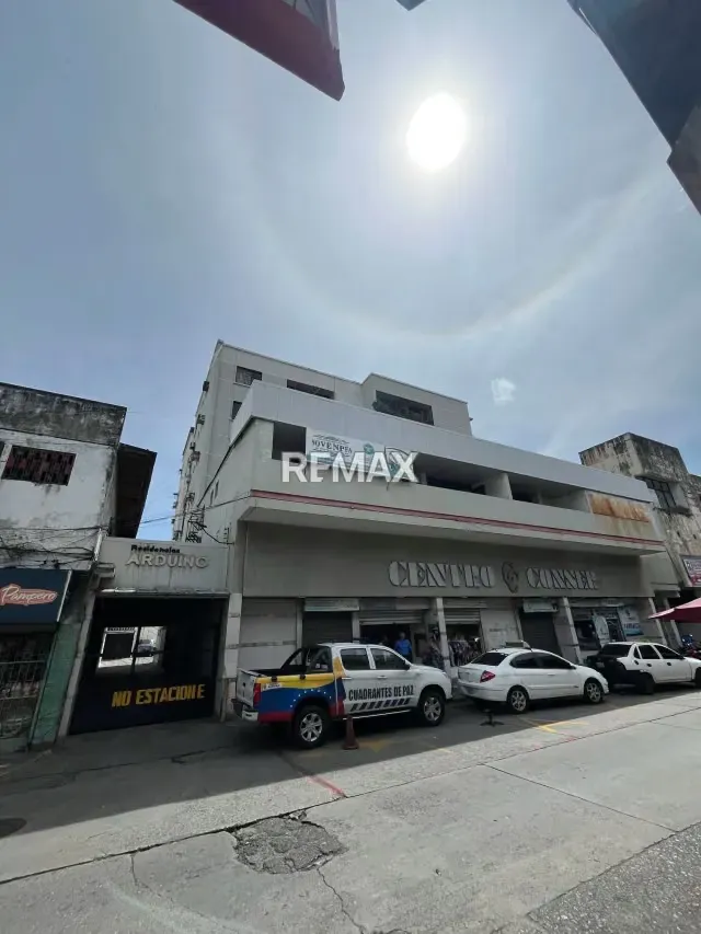 APARTAMENTO CÓMODO Y CÉNTRICO