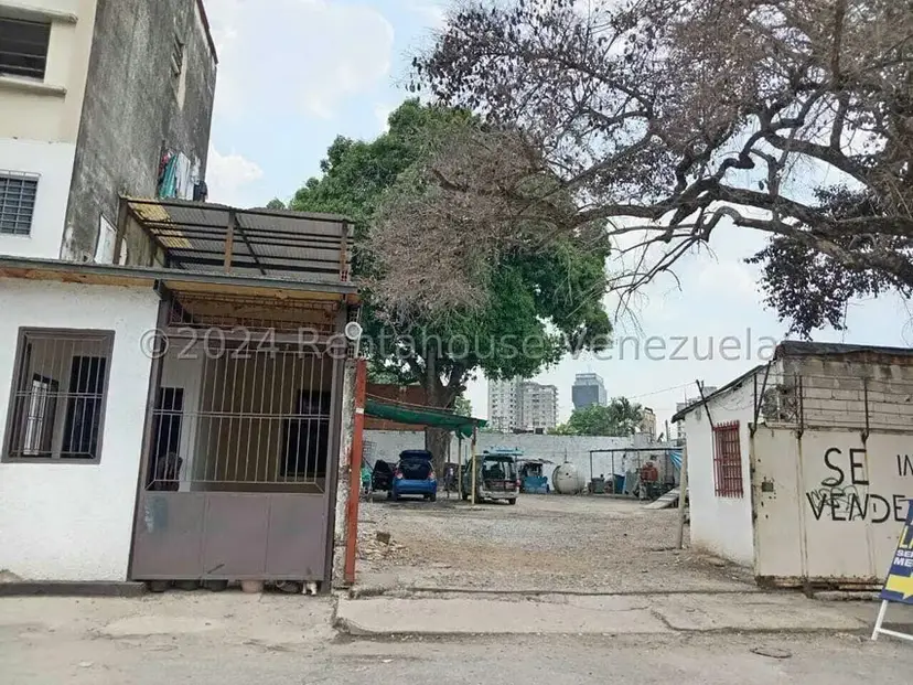 Terreno (Comercial) en Venta en Avenida Bolivar Norte, Carabobo