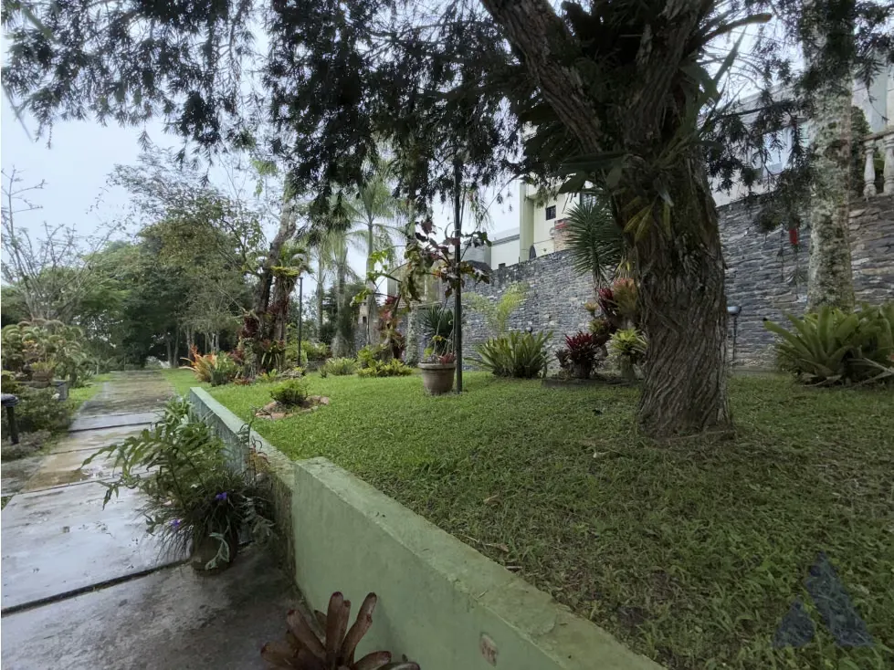 Vendo TownHouse 164m2 Lomas de MonteClaro 9638 - 28