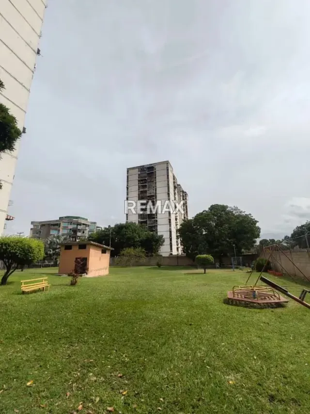 Alquiler de Apartamento en la Urbanizacion San Jacinto - 14