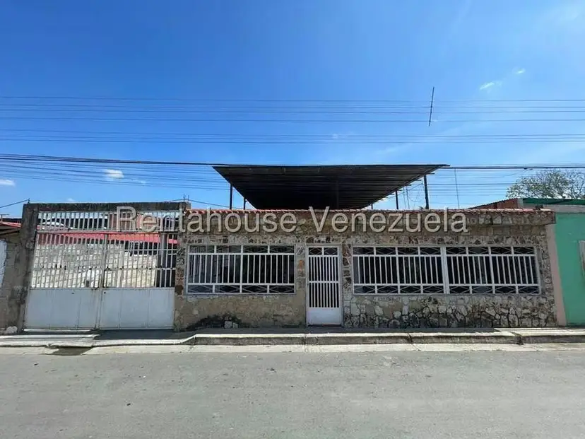 Casa (1 Nivel) en Venta en Santa Rita, Aragua