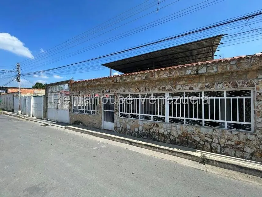 Casa (1 Nivel) en Venta en Santa Rita, Aragua - 2