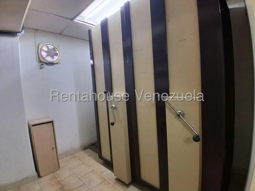 Oficina en Alquiler en Centro, Lara - 13