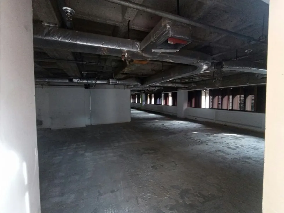 PARA REMODELAR OFC 450MTS2 . AV. FRANCISCO DE MIRANDA - 8