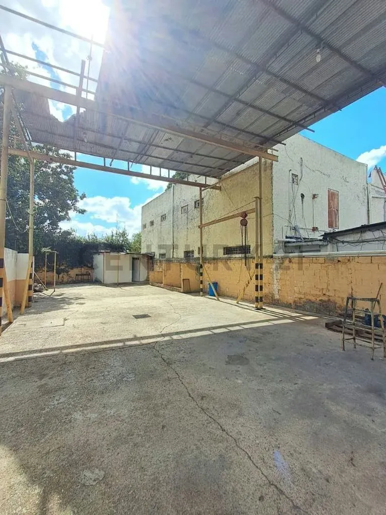 galpón con oficinas en venta en la ciudad de Anaco - 2