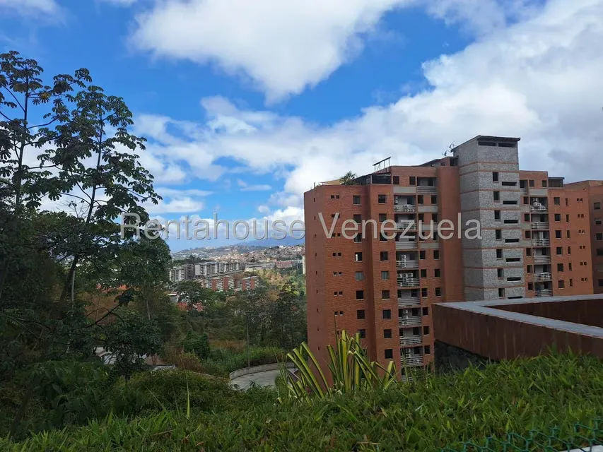 Apartamento (1 Nivel) en Alquiler en Colinas de La Tahona, Distrito Metropolitano - 32