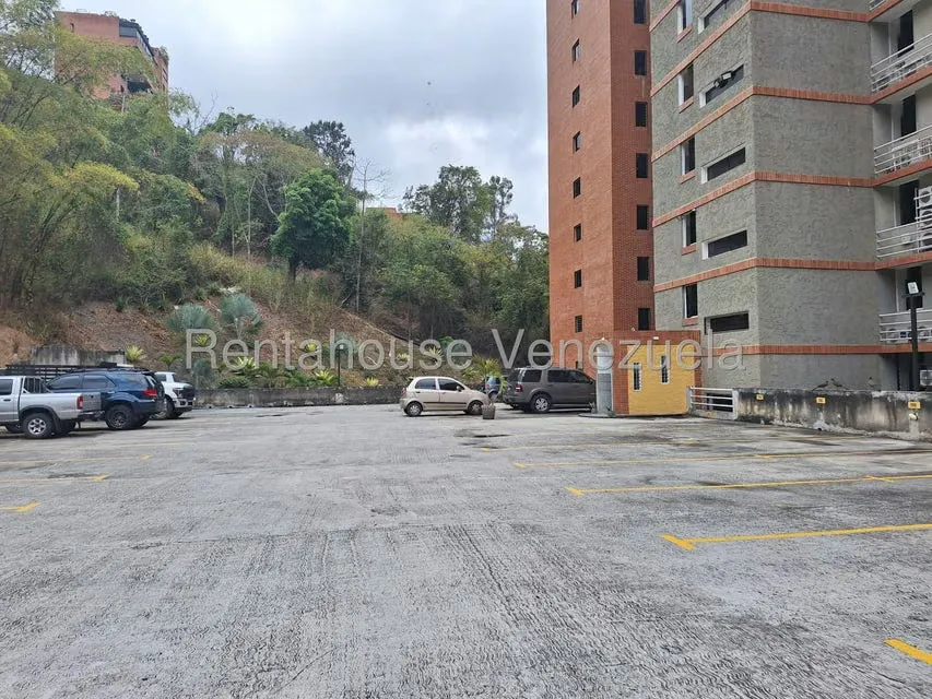 Apartamento (1 Nivel) en Alquiler en Colinas de La Tahona, Distrito Metropolitano - 41
