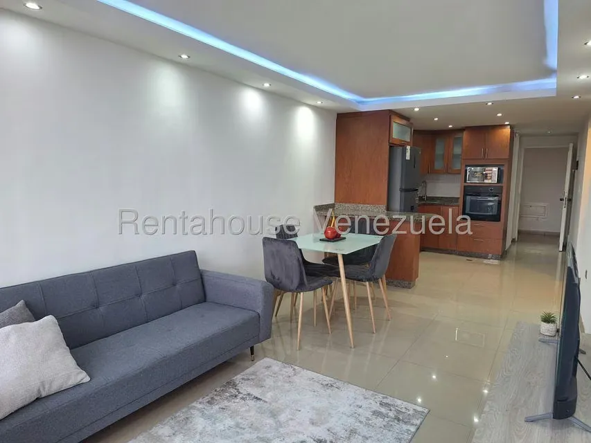 Apartamento (1 Nivel) en Alquiler en Colinas de La Tahona, Distrito Metropolitano - 7