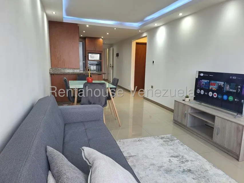 Apartamento (1 Nivel) en Alquiler en Colinas de La Tahona, Distrito Metropolitano - 9
