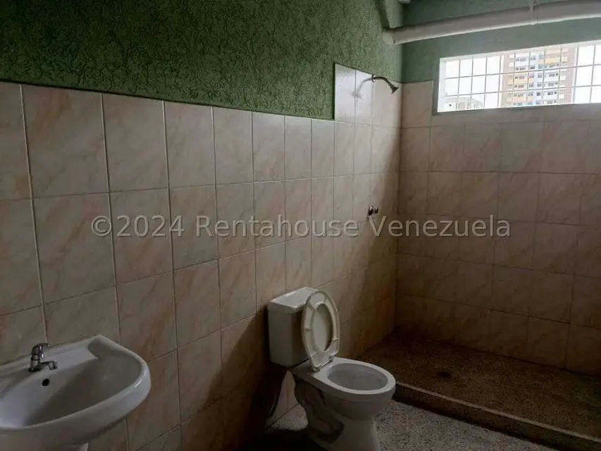 Edificio en Venta en Del Este, Lara - 21