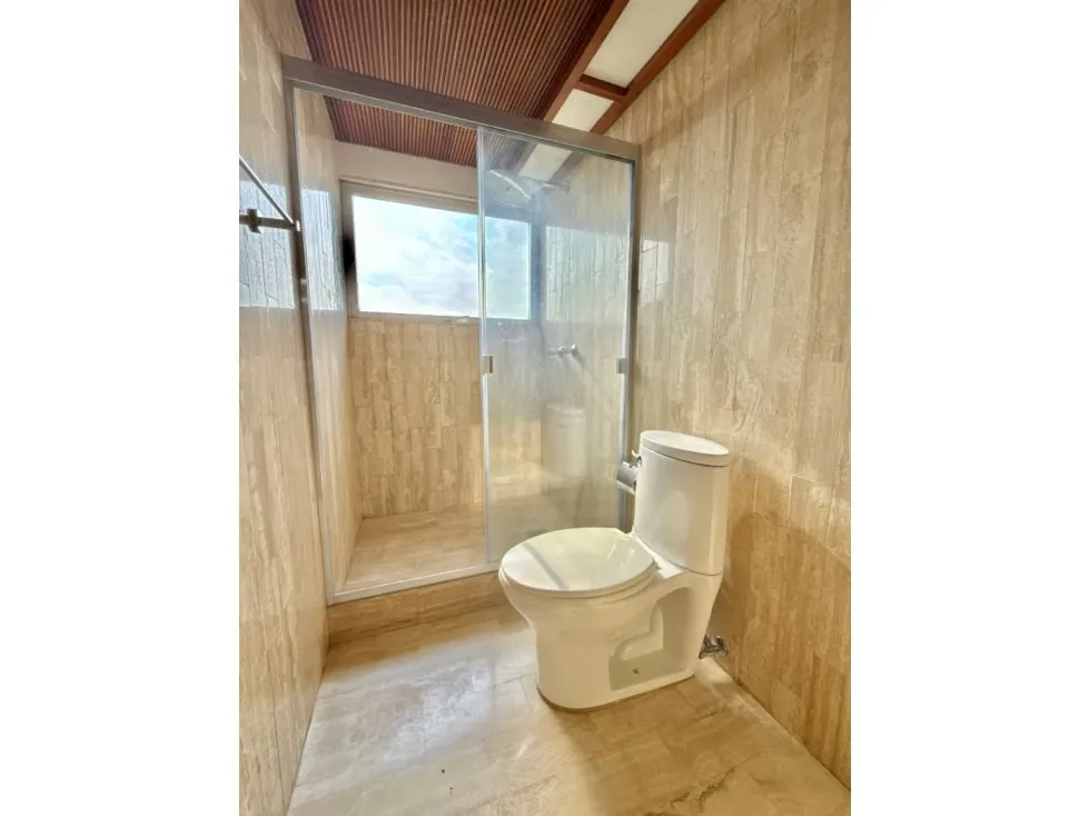 Se alquila apto 275 m2 3h+s/3.5b+s/3p Colinas de Valle Arriba - 19