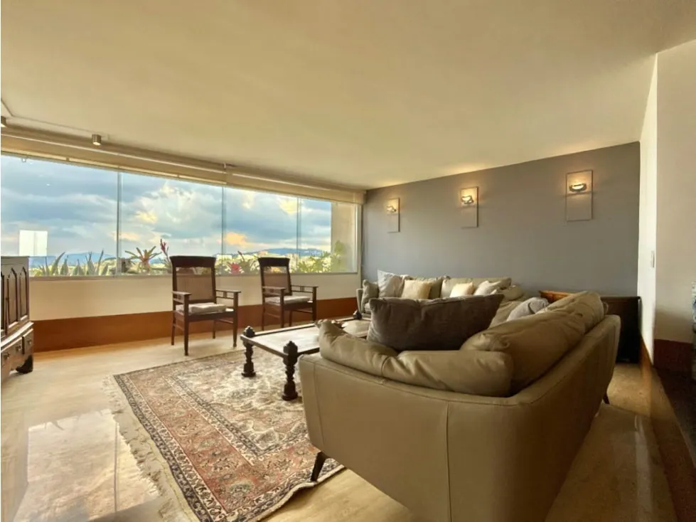 Se alquila apto 275 m2 3h+s/3.5b+s/3p Colinas de Valle Arriba - 3