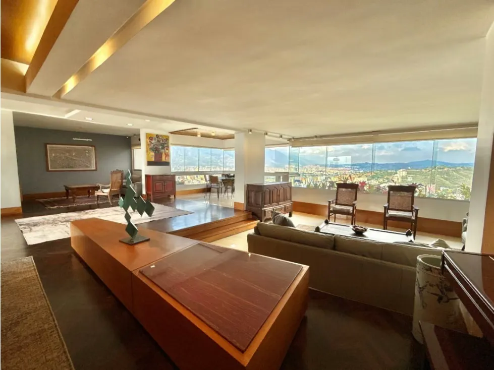 Se alquila apto 275 m2 3h+s/3.5b+s/3p Colinas de Valle Arriba - 4