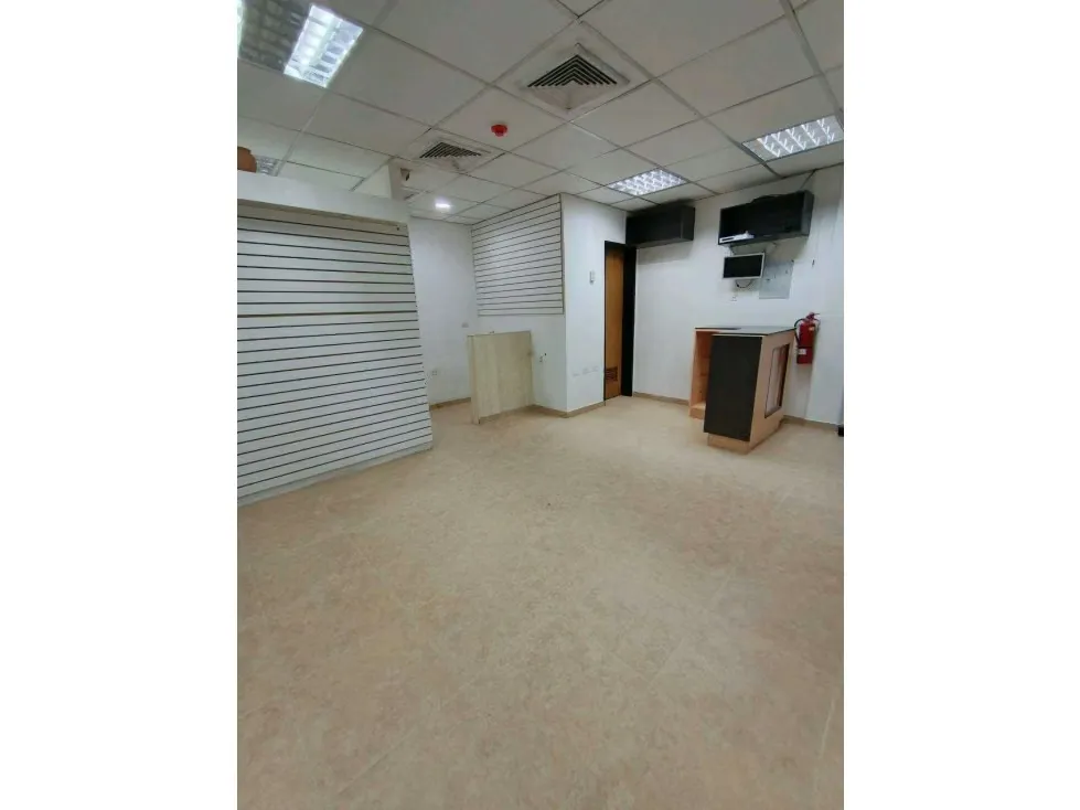 Se vende/alquila local 28m2 Guatire 3655 - 6