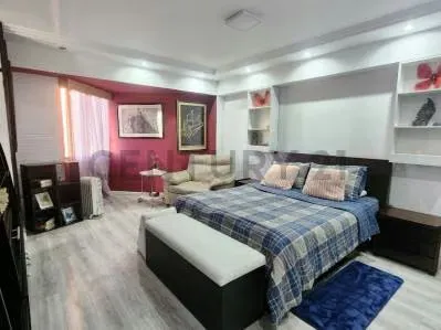 APARTAMENTO REMODELADO semi amoblado con excelente ubicación en San Antonio