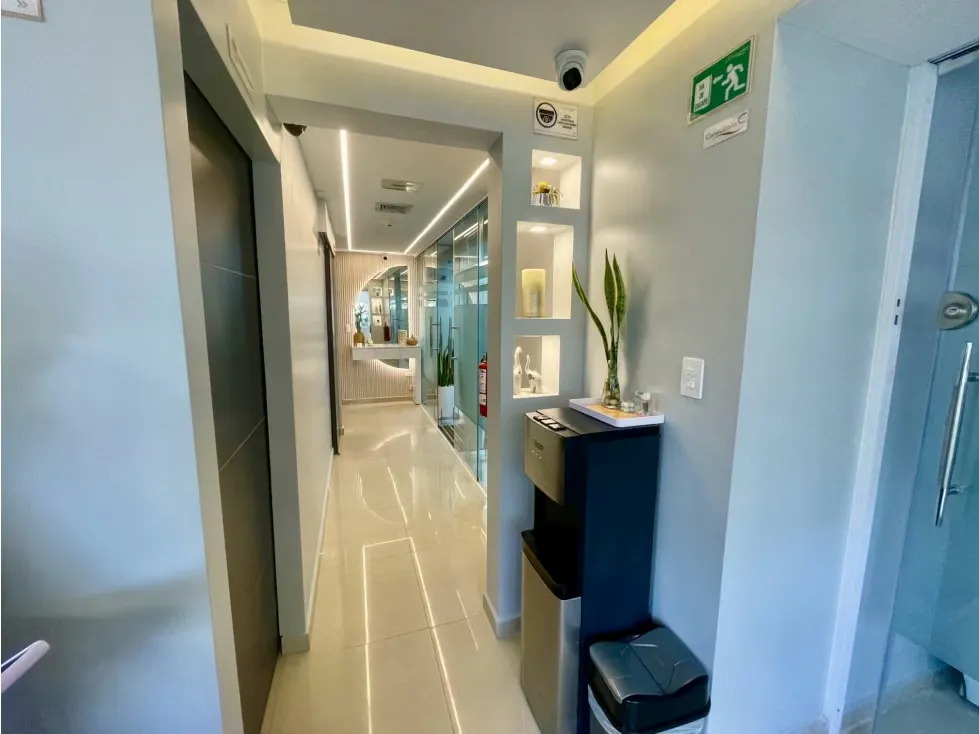 Se vende consultorio 114m2 El Rosal 6808 - 6