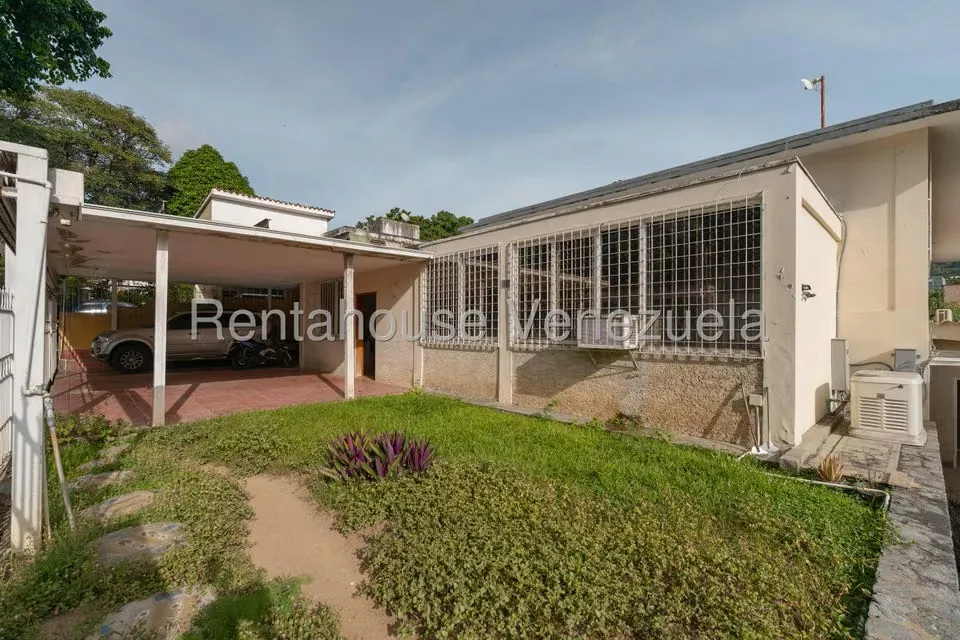 Casa (Multipes Niveles) en Venta en Prados del Este, Distrito Metropolitano - 24
