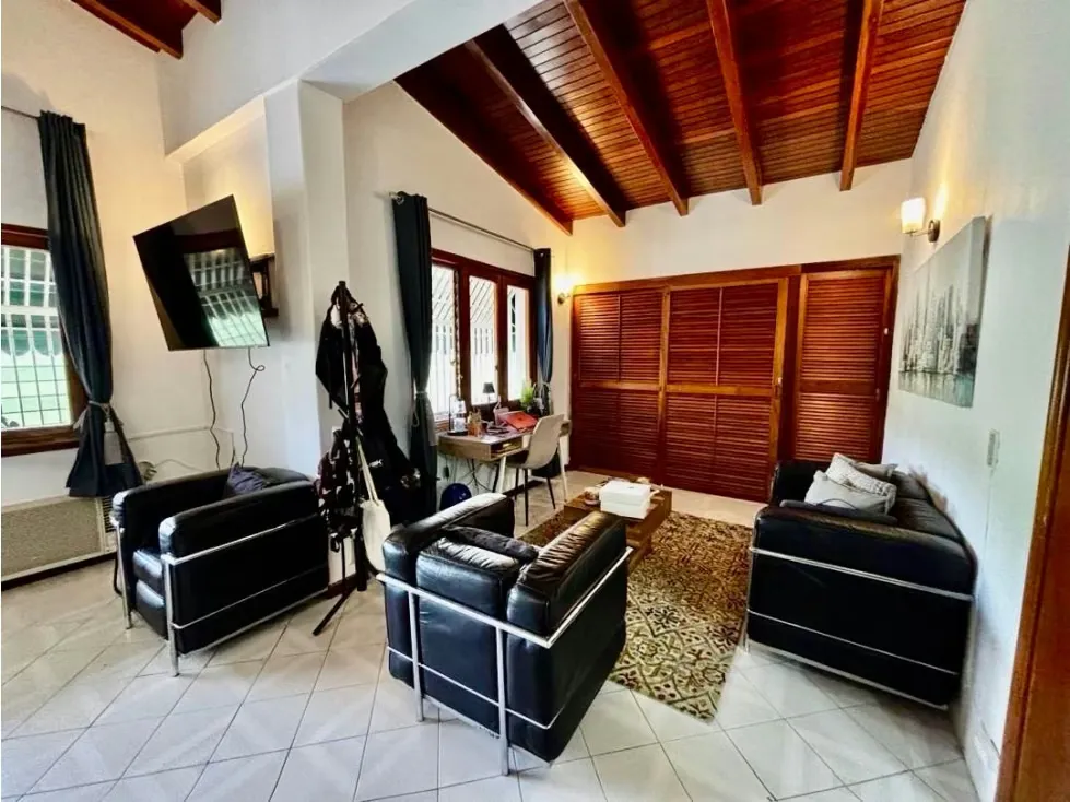 Se vende casa 590m2 7h/8b/4p Colinas de Tamanaco - 14
