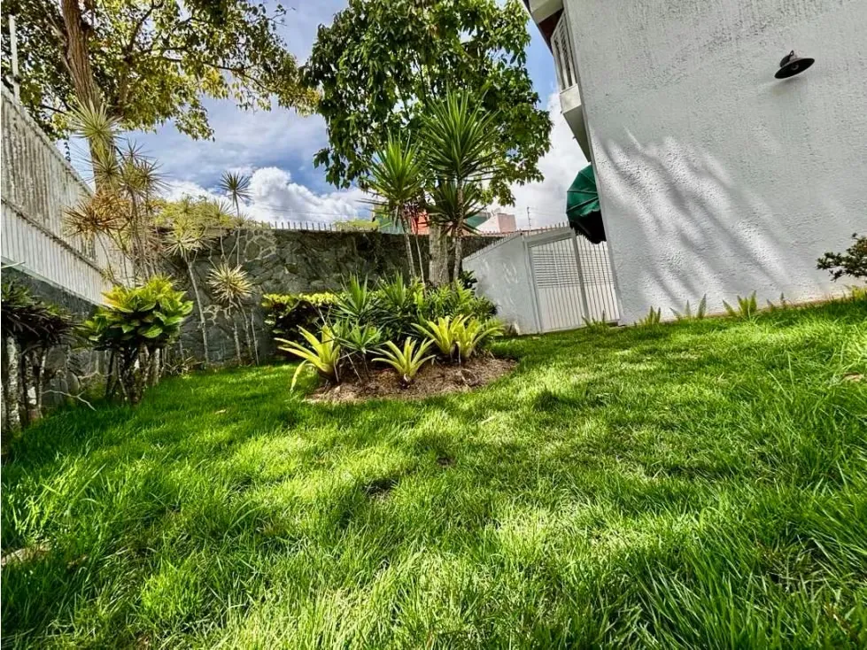 Se vende casa 590m2 7h/8b/4p Colinas de Tamanaco - 9
