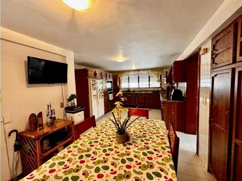 Se vende casa 590m2 7h/8b/4p Colinas de Tamanaco - 10