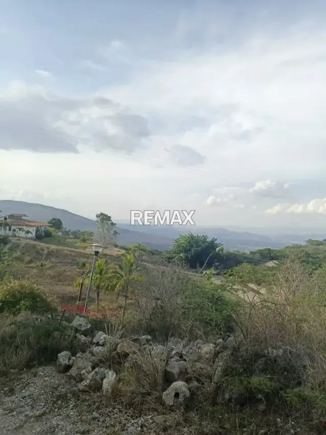 EN VENTA TERRENO EN EL MANZANO