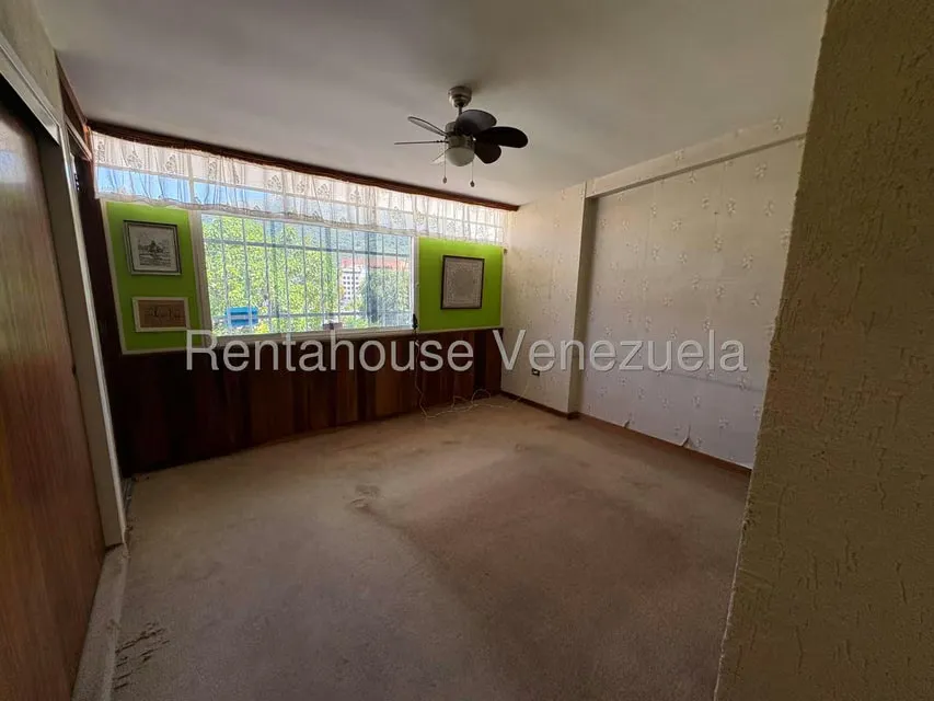 Casa (Duplex) en Venta en Baruta, Distrito Metropolitano - 23