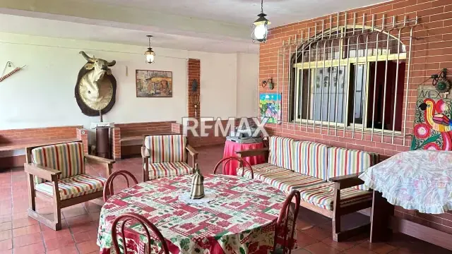 Casa en Venta, Urbanización Mucuritas - 11